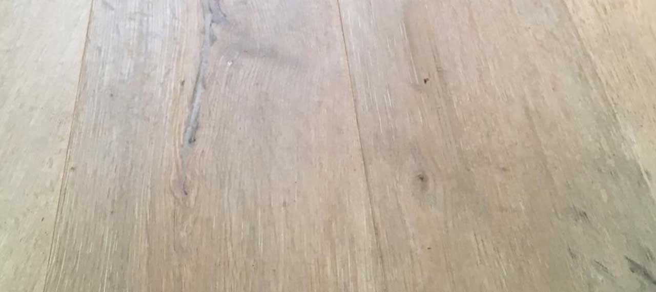 d&eacute;couvrez nos conseils et astuces pour restaurer un parquet ancien. apprenez &agrave; redonner vie &agrave; votre sol en bois gr&acirc;ce &agrave; des m&eacute;thodes simples et efficaces, tout en pr&eacute;servant son charme authentique.