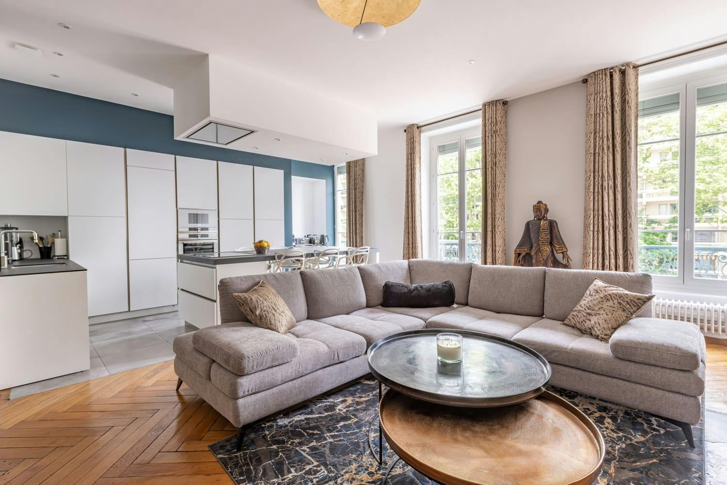 Confier la rénovation de votre maison à des experts en serrurerie à Paris 6 découvrez nos services de rénovation de maison assurés par des serruriers experts à paris 6. sécurité, qualité et savoir-faire garantis pour vos travaux.
