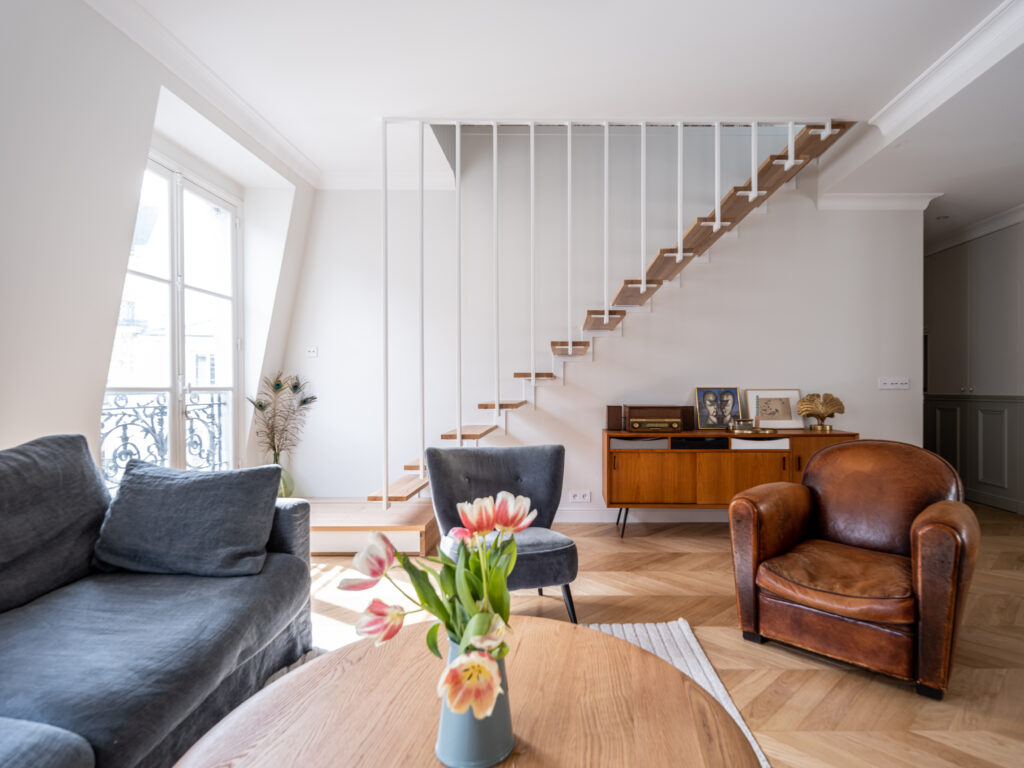 découvrez les étapes clés de la rénovation d'un appartement ainsi que les coûts associés pour réussir votre projet en toute sérénité.