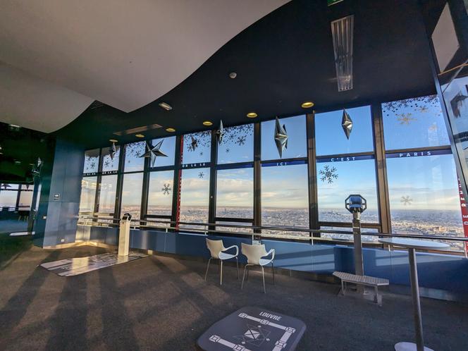 Dernière opportunité pour contempler Paris depuis le sommet de la tour Montparnasse avant la fermeture de l’Observatoire le 31 mars découvrez la fin de la visite à l